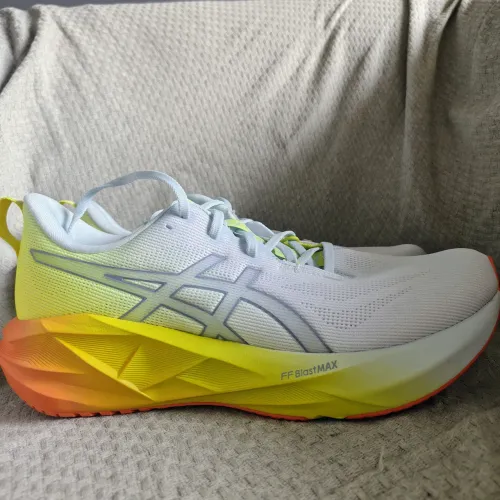 Asics Novablast 5 (nº 42)