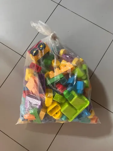 Vendo blocos de montar infantil 