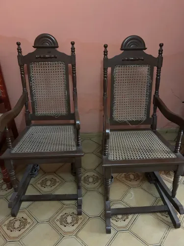 Cadeiras de balanco madeira com palhinha