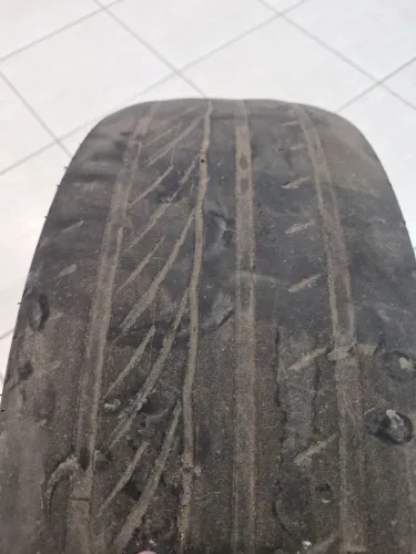 Pneu 235 55 19 105v XL Valor R$ 140 cada