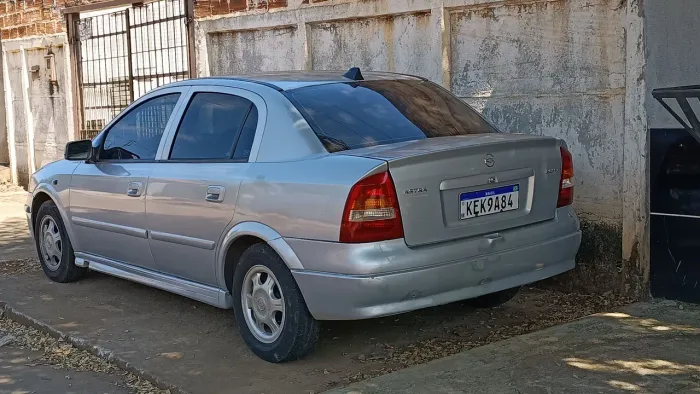 Chevrolet Astra GL Milenium 1.8 MPFI 4P 2001