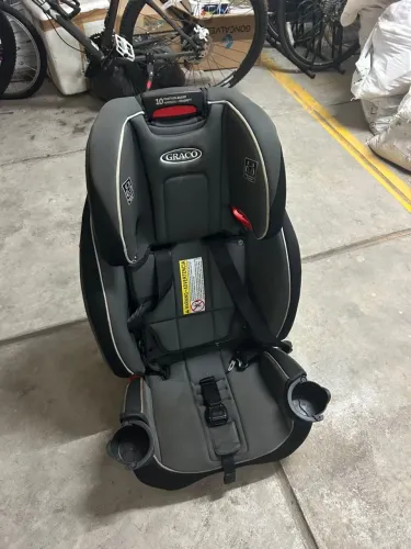 Cadeirinha Graco Slimfit all-in-one