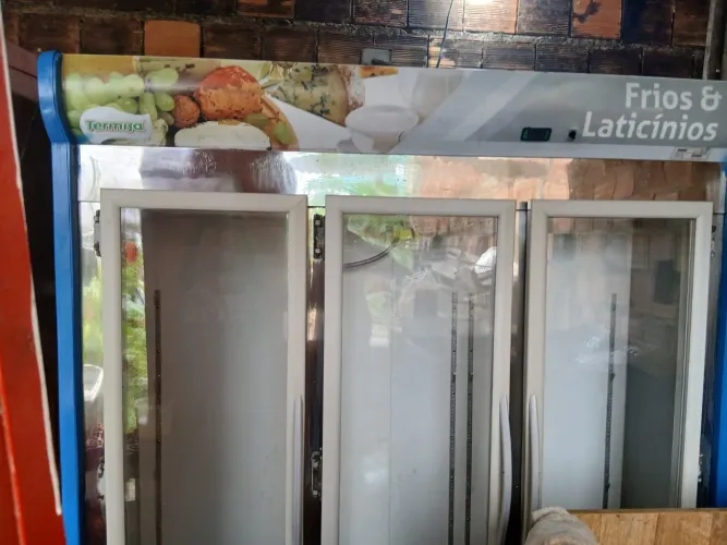 Freezer expositor lacticínios e frios