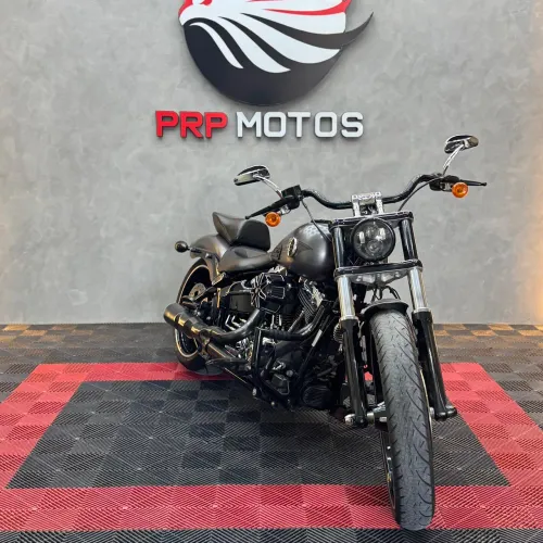 Harley-Davidson SOFTAIL BREAKOUT FXSB
