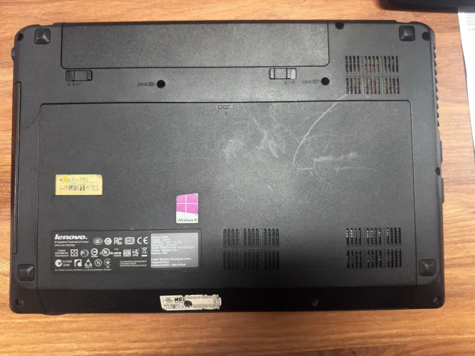 NOTEBOOK LENOVO i3, MODELO G480 (USADO)