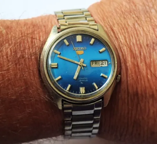 A109= PEQUENO DEFEITO ANTIGO RELOGIO SEIKO 7009 VER DETALHES EM DESCRIÇAO