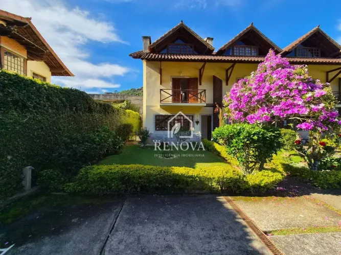 Casa com 3 dormitórios para alugar, 155 m² por R$ 4.200/mês - Ermitage - Teresópolis/RJ