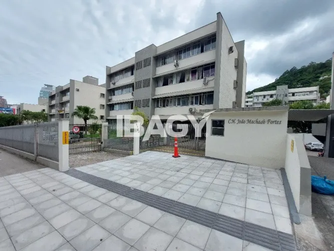 Excelente Apartamento 3 dormitório(s) em Centro - Florianópolis