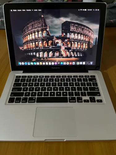 MacBook Air/Pro - Ótimo estado, ideal para estudo e trabalho