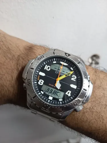 Relógio Citizen Aqua 4
