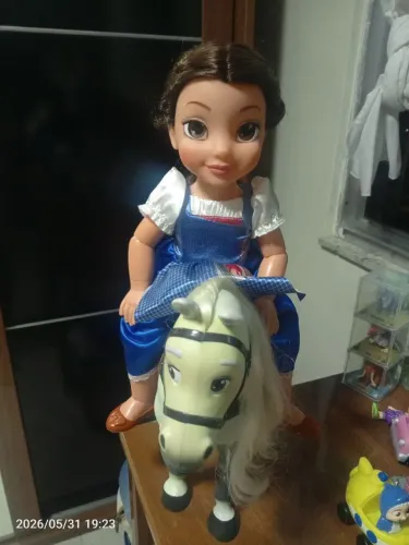 Boneca bela e seu cavalo lidos e perfeita Disney horiginal 