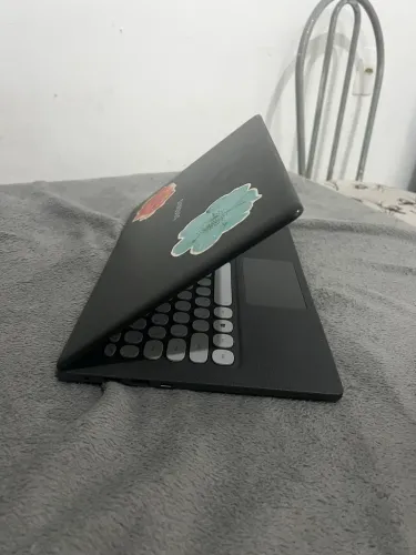 Notebook Samsung leia o anúncio 