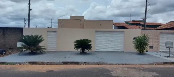 ALUGA-SE CASA RESIDENCIAL - CIDADE SATÉLITE | BOA VISTA - RR