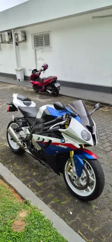 Bmw S1000rr 2011 (anúncio verdadeiro)
