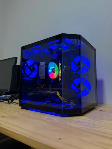 PC Gamer Blue - RTX 2060 12GB / AMD Ryzen 5 5500 / 16GB / SSD 240GB