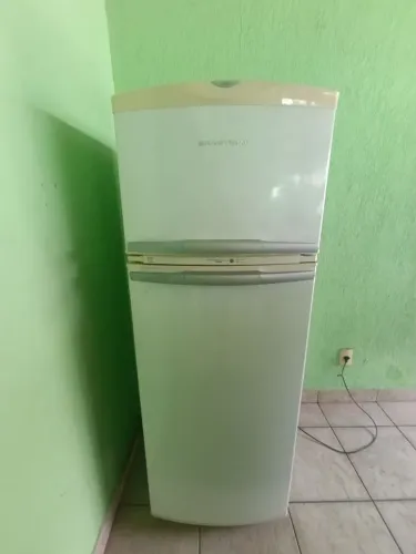 Para desocupar lugar na garagem Refrigerador Brastemp Clean