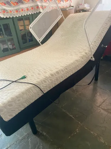 Cama hospitalar articulada