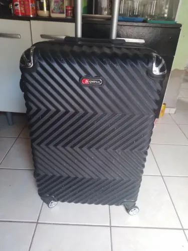 MALA DE VIAGEM SEMI NOVA