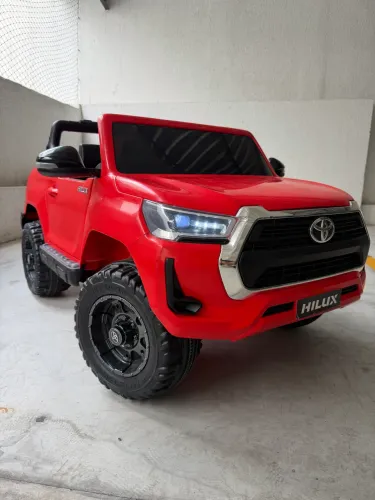 Carrinho Hilux infantil