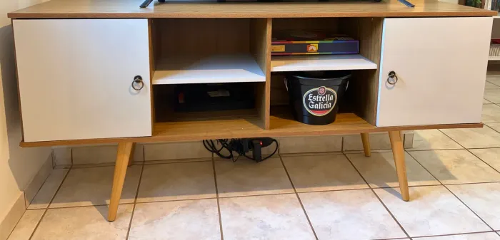Rack para Sala Tv de até 60" com 2 Portas e 4 Nichos Cumarú com Off White