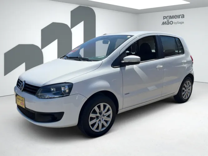 Volkswagen Fox Sportline/sports 1.0 Tot.flex 8V 4P 2014