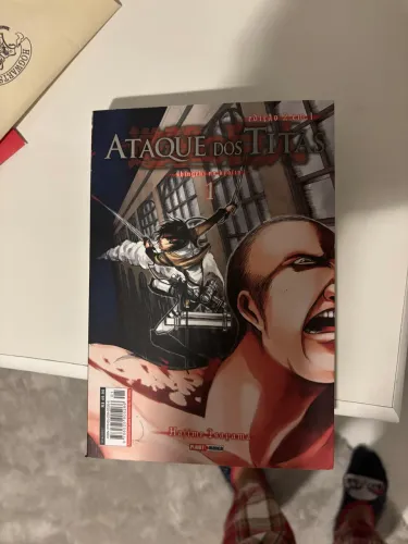 Mangá Attack on Titan Vol. 1 e 2