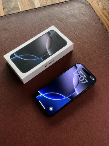 iPhone 16 pro 512gb