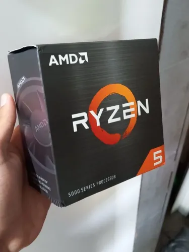 Ryzen 5500 na caixa, nunca foi usado