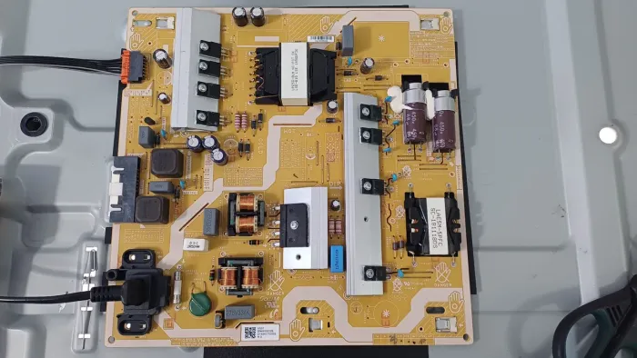 Placa fonte UN55NU7100G
