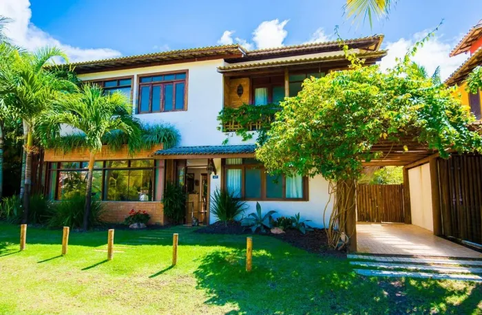 Casa para Venda em Mata de São João, Praia do Forte, 5 dormitórios, 5 suítes, 6 banheiros,