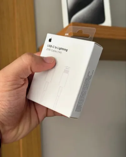 Cabo Carregador iPhone USB-C para Lightning  Carregamento e Dados  para Celular e iPad