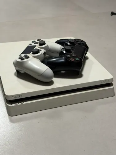 PS4 SLIM BRANCO 500gb