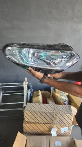 FAROL NISSAN SENTRA 2014 a 2018