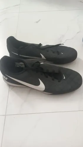 Chuteira Futsal Nike TiempoX Rio IV Preta - Tam. 44 (Seminova)