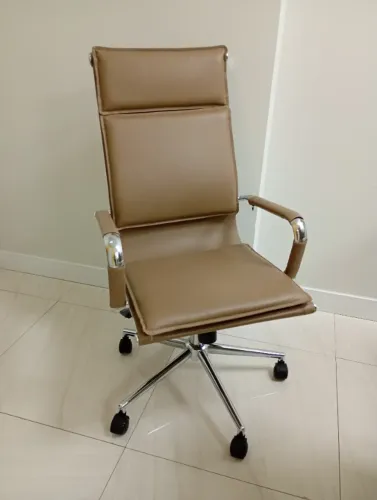Cadeira Office Soft Alta Caramelo