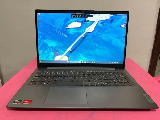 Vendo Notebook Lenovo IdeaPad 3 Ultrafino - Ryzen 7