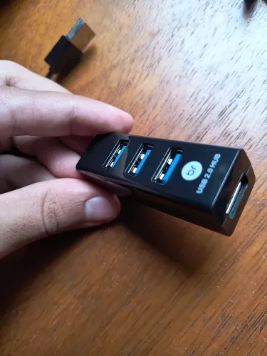 HUB USB 4 PORTAS 