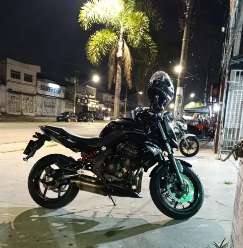 Kawasaki ER-6N 650cc 2011             ninja,BMW,Honda ,bandit, fazer,cg,250cc, carro , 