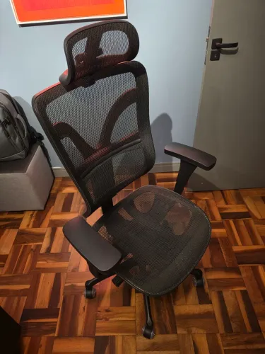 Cadeira Presidente Plaxmetal Darix NR17 Ergonômica - Tela Preta
