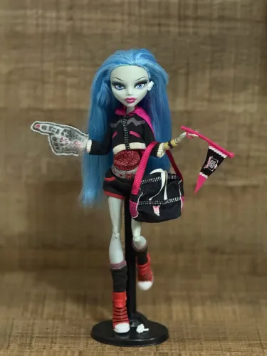 monster high ghoulia líder de torcida completa