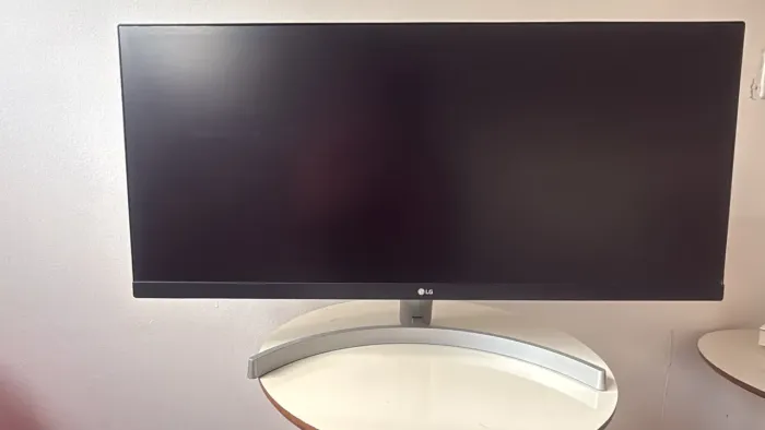Monitor LG UltraWide 29? - Modelo 29WK600-W