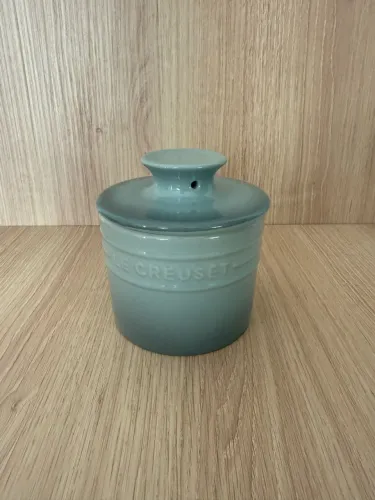 Le creuset manteigueira francesa, na cor Sea Salt um sonhooooo raridade