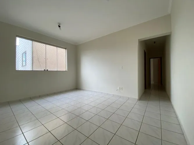 Apartamento à venda no bairro Santa Mônica em Uberlândia/MG