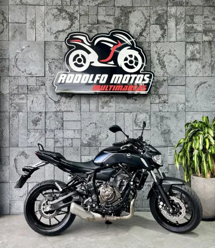 Yamaha MT07 ABS 2023 ESTADO DE ZERO 