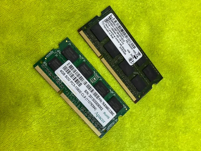 Par de Memórias RAM para Notebook 8GB DDR3 (2x4GB) 1333MHz Barato