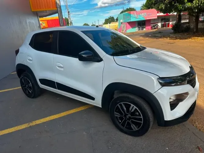 Renault Kwid Intense 1.0 Flex 12V 5P Mec. 2023