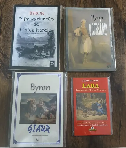 Combo Lord Byron: A Peregrinação de Childe Harold / O Corsário / Giaur / Lara (seminovos)
