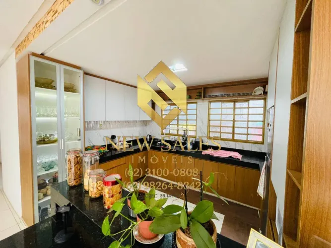 Sobrado-5 suítes, 314m², 3 vagas, ACEITA 50% EM PERMUTA Residencial Morumbi