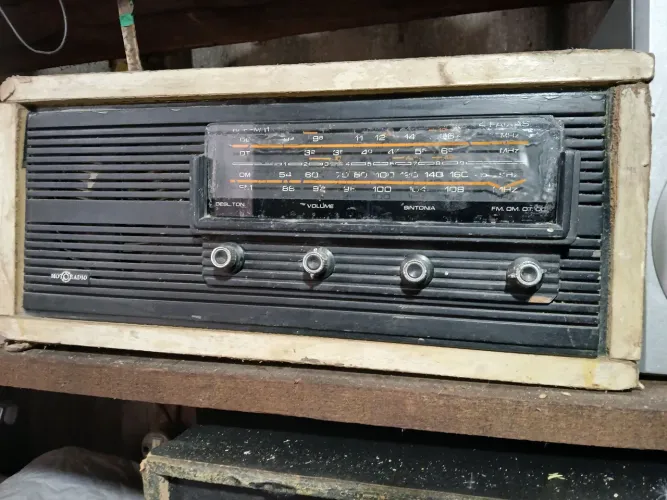 Rádio antigo moto radio LER