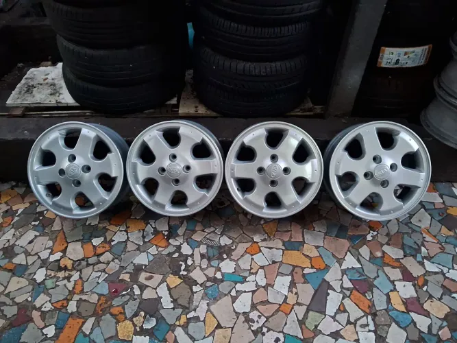 Jogo de rodas de liga leve aro 14/4 furos originais Kia Picanto e outros